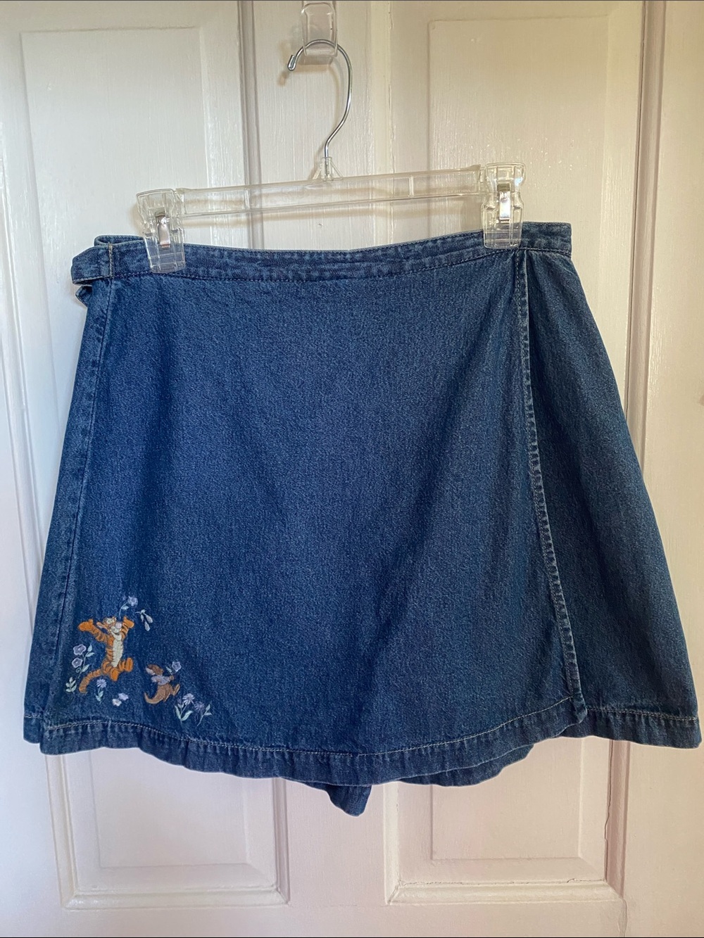 Vintage The Disney Store Eeyor and Tiger Denim Skort Size M - Picture 2 of 16